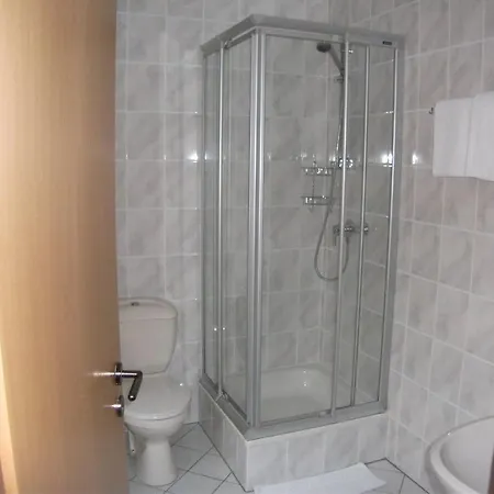 Le Petit Poete Hotel 2*