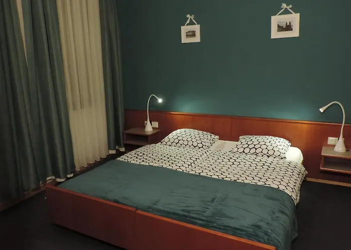 Hotel Le Petit Poete 2*