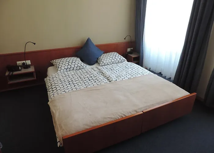 Le Petit Poete Hotel 2*