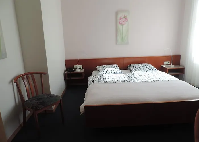 Le Petit Poete Hotel 2*